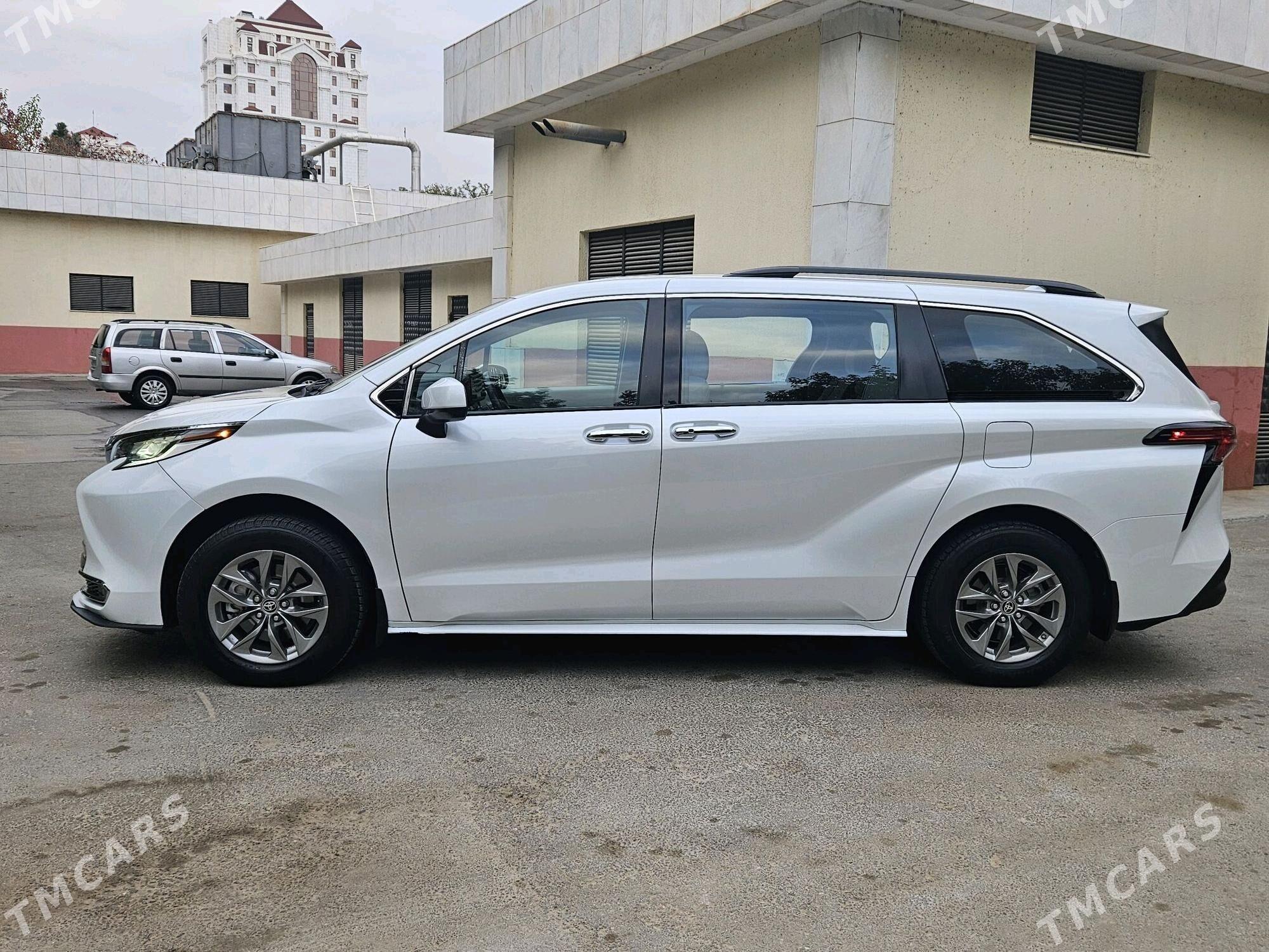 Toyota Sienna 2021 - 373 000 TMT - Hitrowka - img 3