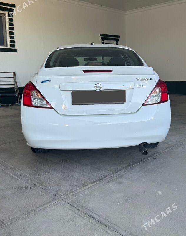 Nissan Versa 2012 - 130 000 TMT - Ашхабад - img 4