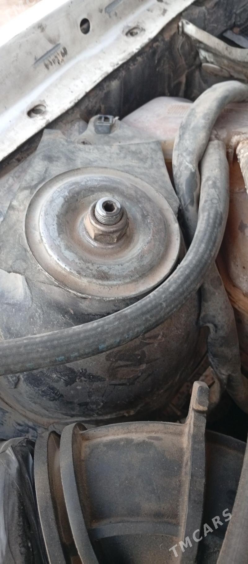 Opel Vectra 1991 - 28 000 TMT - Tejen - img 9