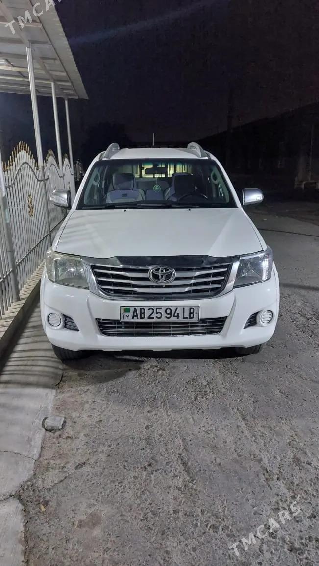 Toyota Hilux 2013 - 270 000 TMT - Türkmenabat - img 1