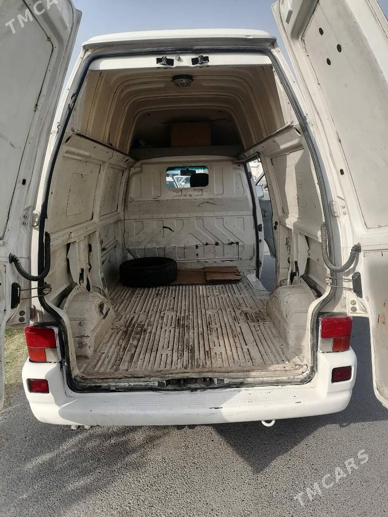 Volkswagen Transporter 2003 - 70 000 TMT - Aşgabat - img 4