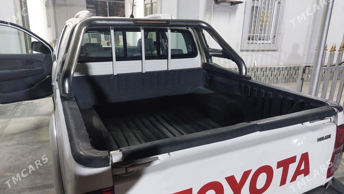 Toyota Hilux 2013 - 270 000 TMT - Türkmenabat - img 3