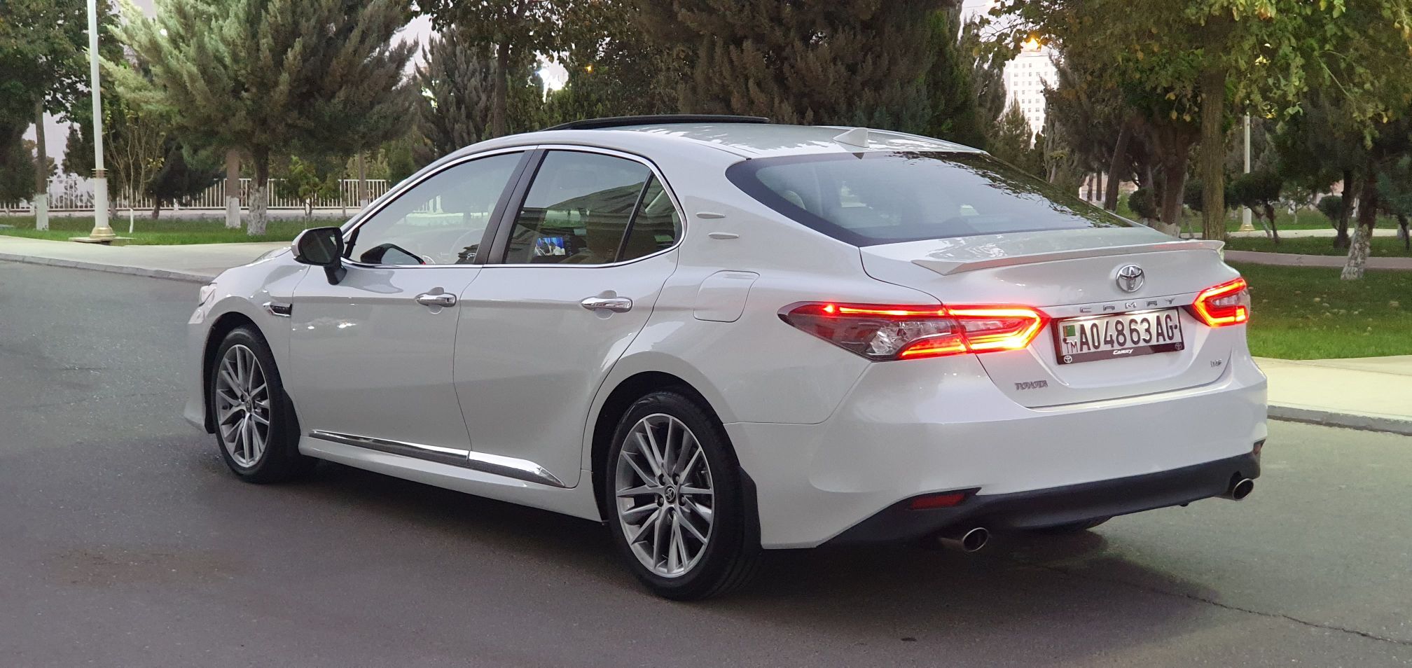 Toyota Camry 2022 - 390 000 TMT - Ашхабад - img 4