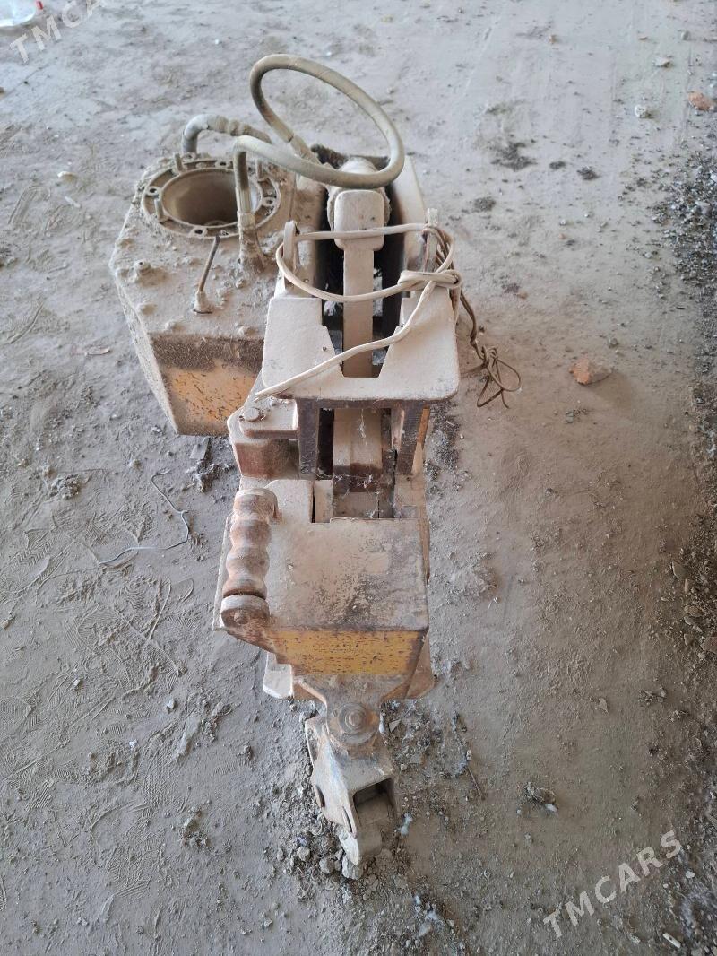 armatur bükýän kesýän stanok - Кака - img 5