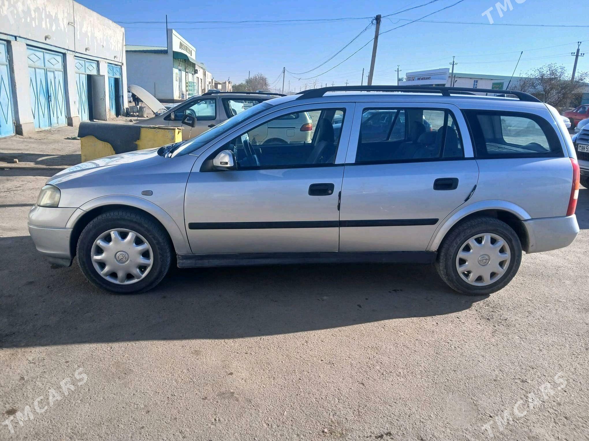 Opel Astra 2002 - 96 000 TMT - Губадаг - img 3