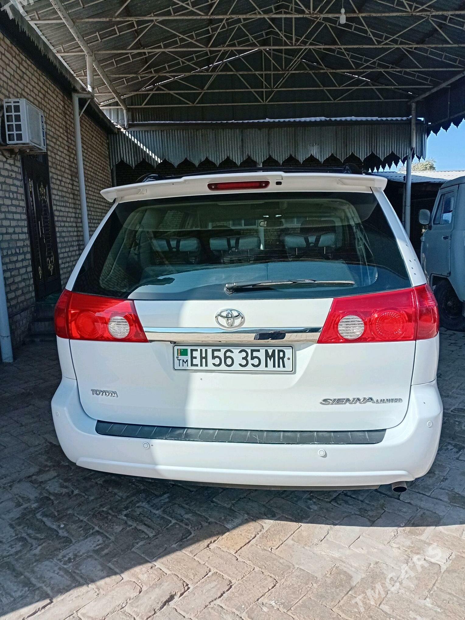 Toyota Sienna 2006 - 300 000 TMT - Туркменгала - img 3