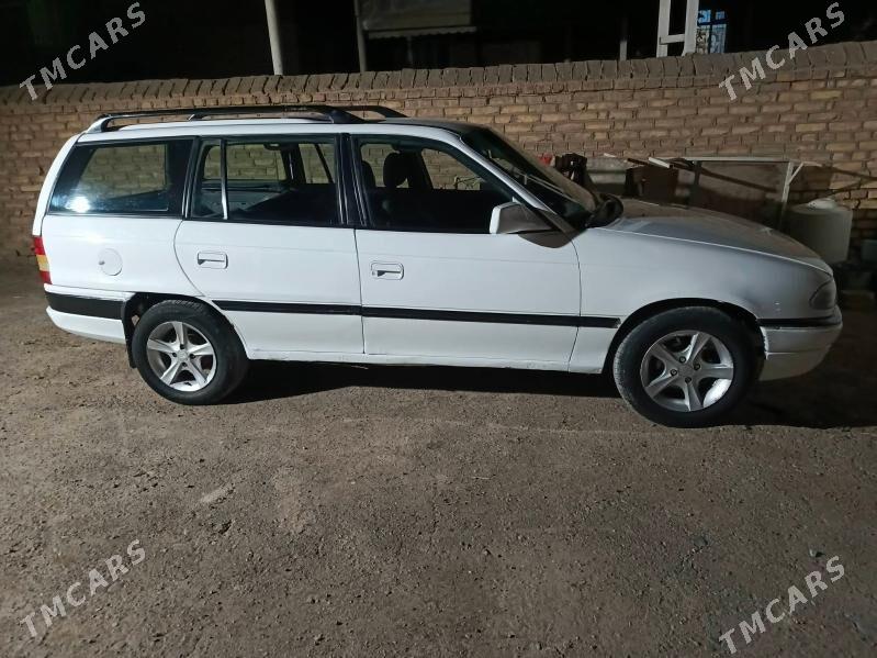 Opel Astra 1992 - 39 000 TMT - Mary - img 1