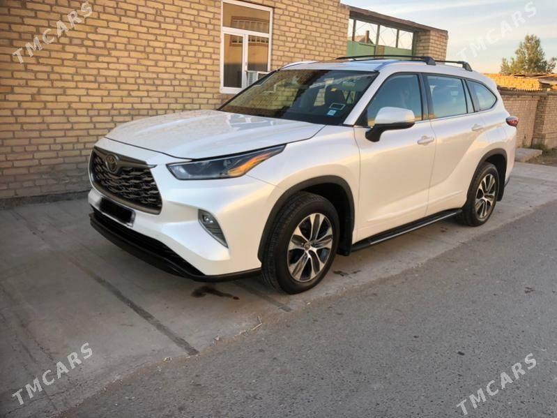 Toyota Highlander 2021 - 590 000 TMT - Dänew - img 1