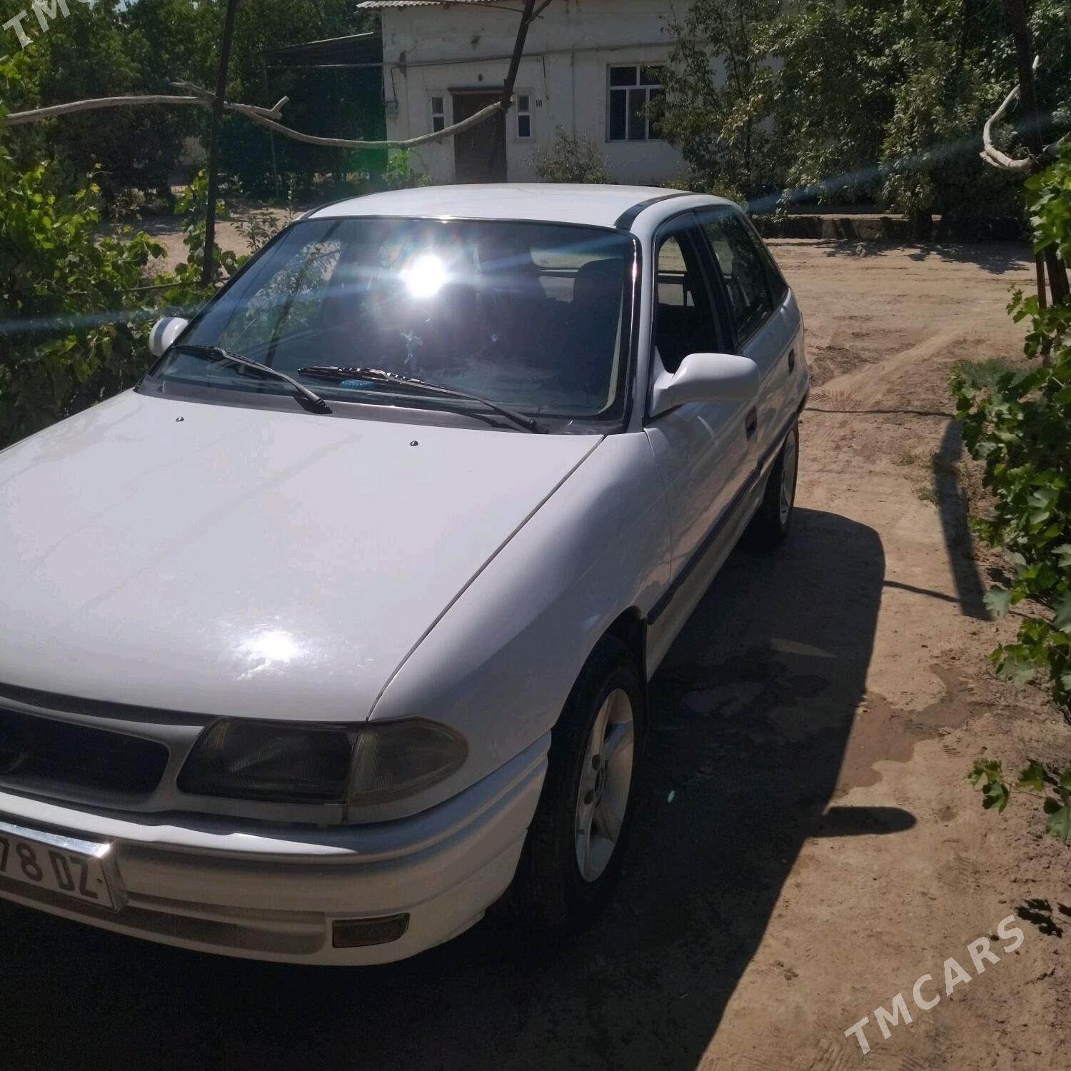 Opel Astra 1993 - 40 000 TMT - Şabat etr. - img 2