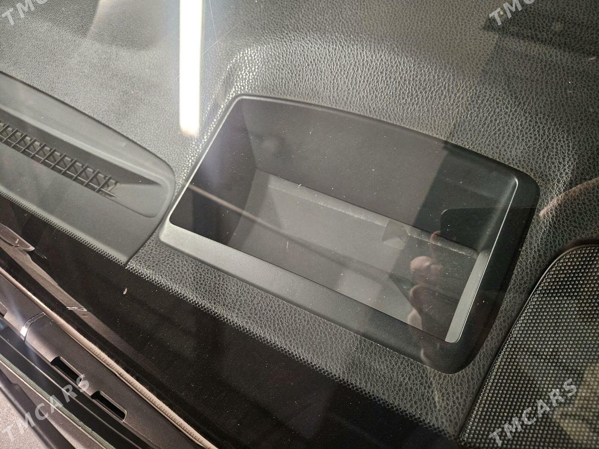 Toyota Camry 2018 - 345 000 TMT - Aşgabat - img 4