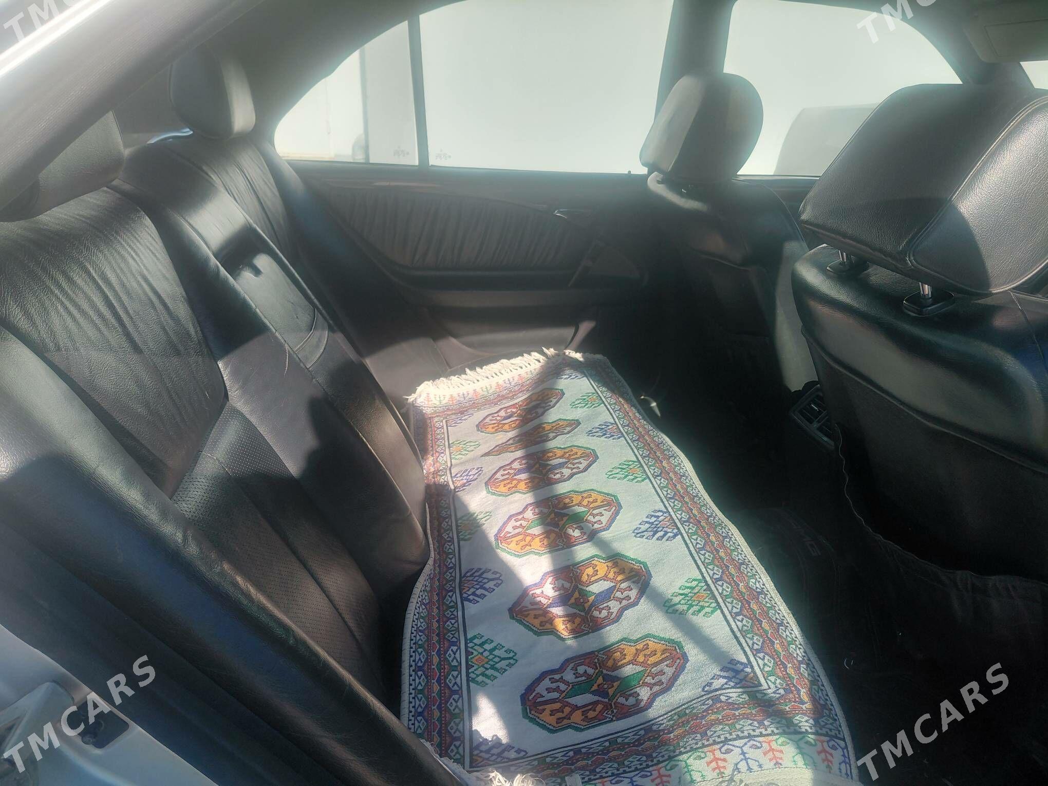 Mercedes-Benz E320 1996 - 60 000 TMT - Balkanabat - img 5