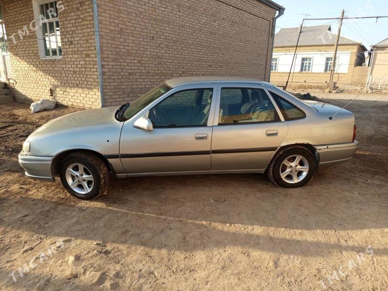 Opel Vectra 1995 - 50 000 TMT - Baýramaly - img 4