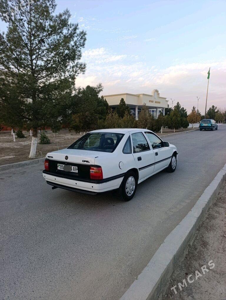 Opel Vectra 1990 - 33 000 TMT - Bäherden - img 4