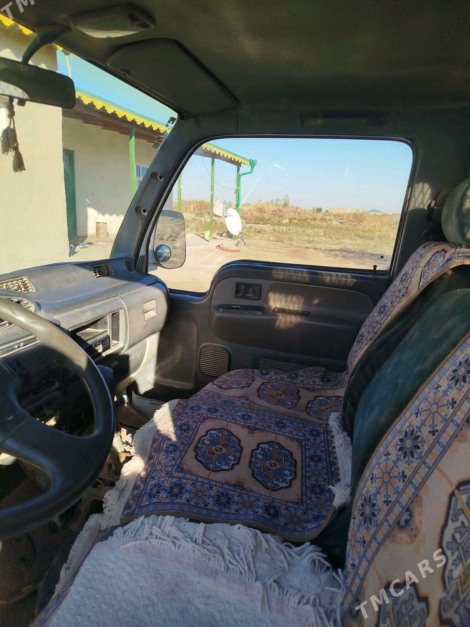 Kia Bongo 2000 - 50 000 TMT - Акдепе - img 1