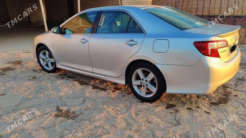 Toyota Camry 2012 - 200 000 TMT - Türkmenbaşy etr. - img 6