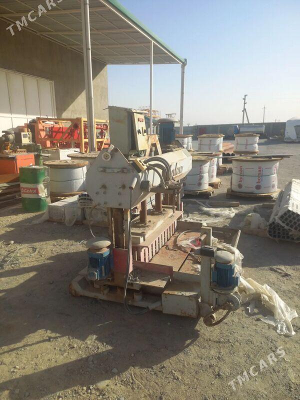 kerpic onderyan ustanok - Garadamak Şor - img 1