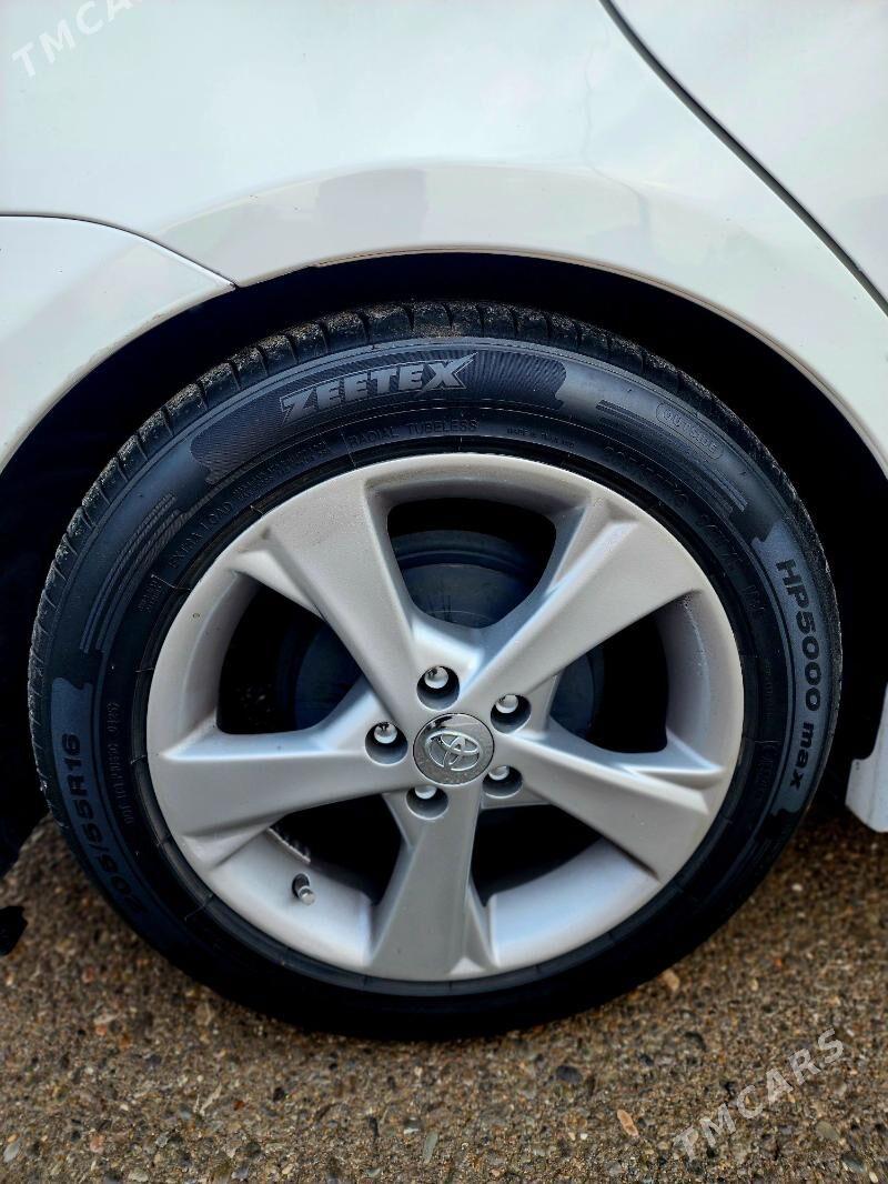 Toyota Corolla 2013 - 173 000 TMT - Ашхабад - img 4