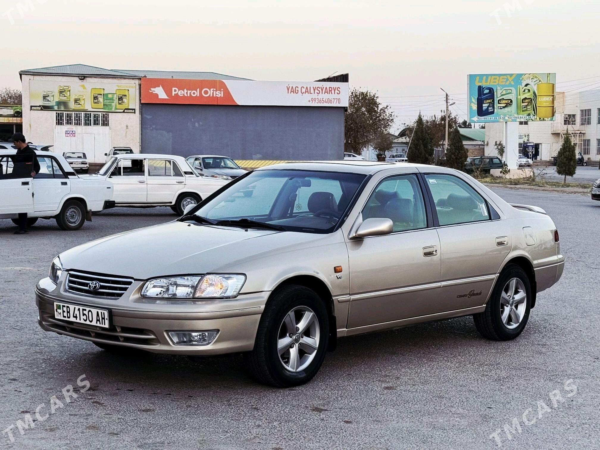Toyota Camry 1999 - 135 000 TMT - Теджен - img 2