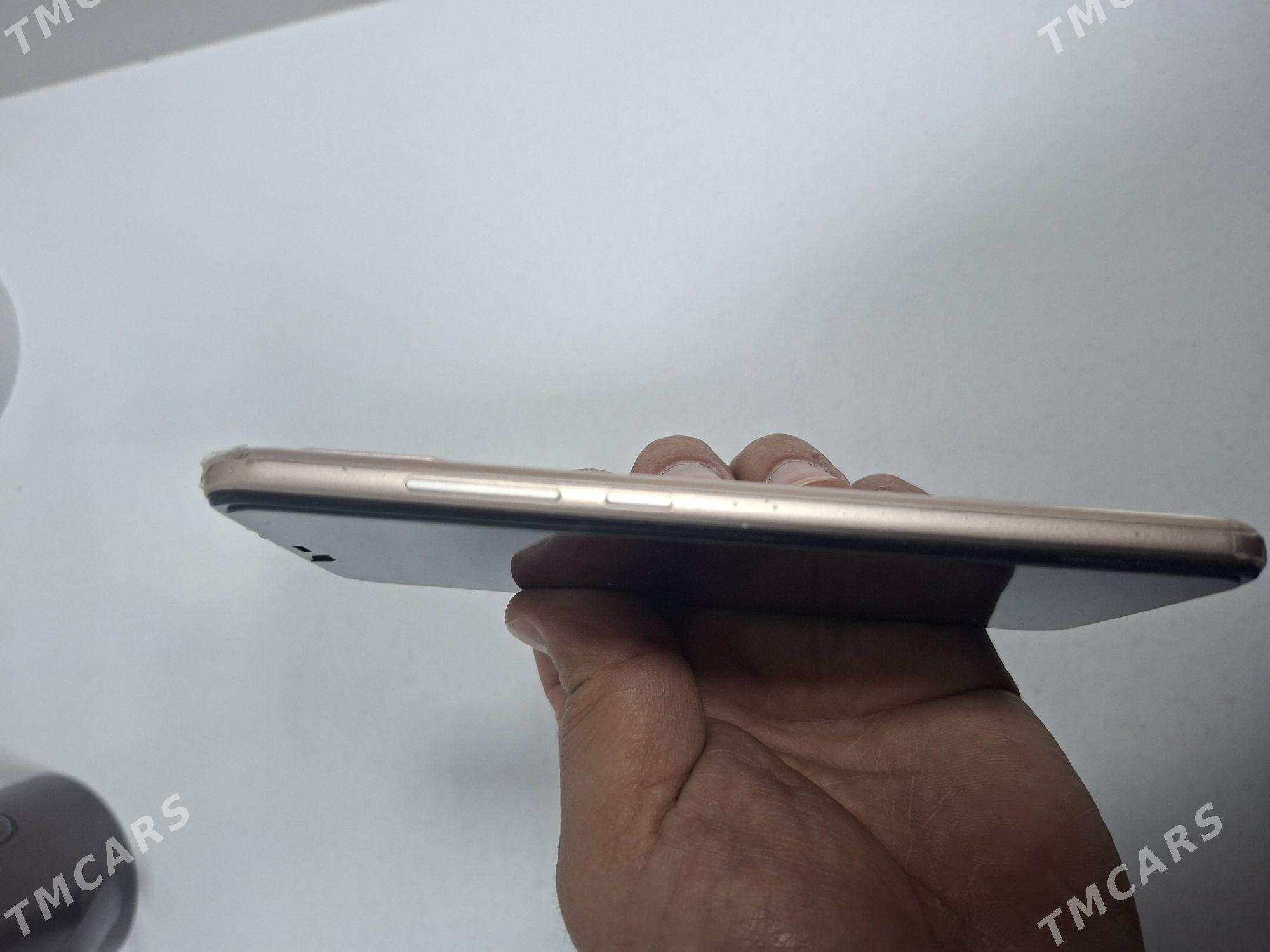 mi A2 lite - Хитровка - img 7