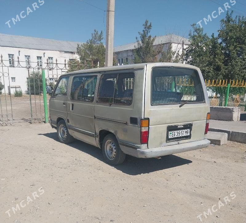 Toyota Hiace 1989 - 28 000 TMT - Мары - img 6