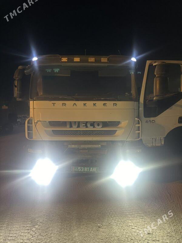 Iveco Trakker 2009 - 395 000 TMT - Бузмеин - img 5