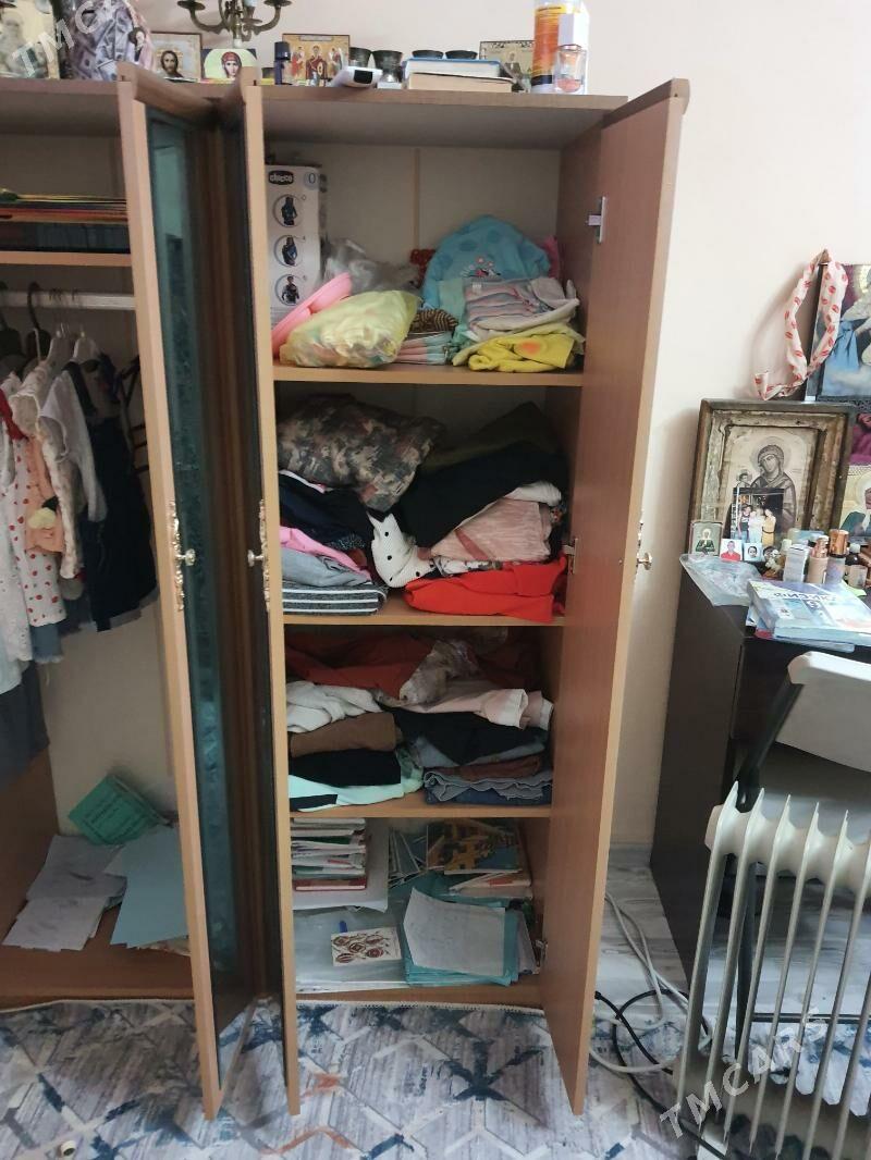 Мебель Шкаф и кровать. - Büzmeýin GRES - img 3