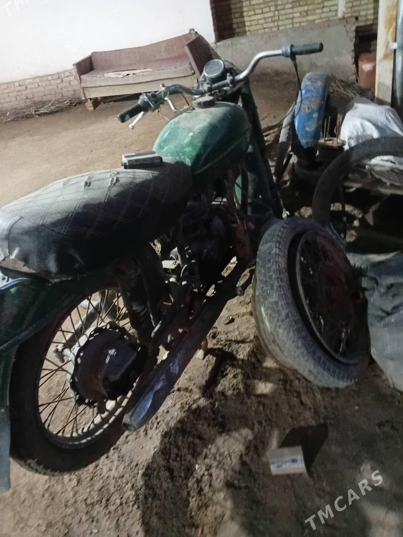 Ural 5557 2005 - 5 000 TMT - Halaç - img 1