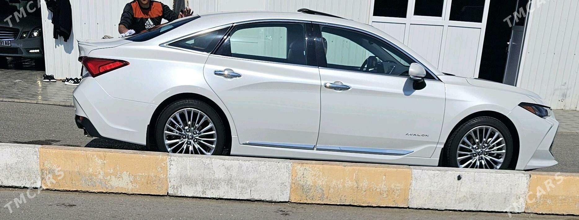 Toyota Avalon 2022 - 800 000 TMT - Ашхабад - img 2