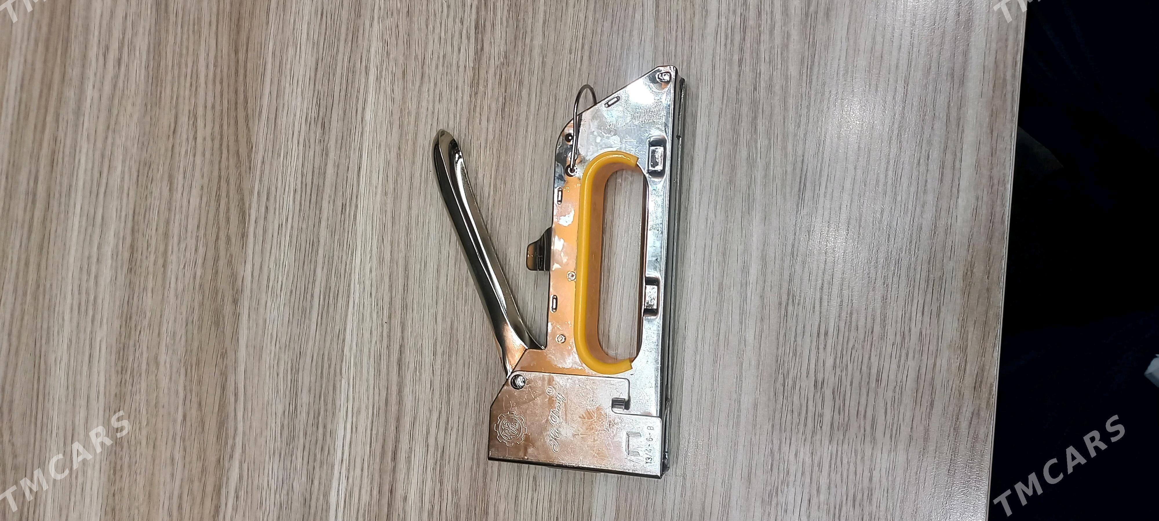 Stepler - Бузмеин - img 1