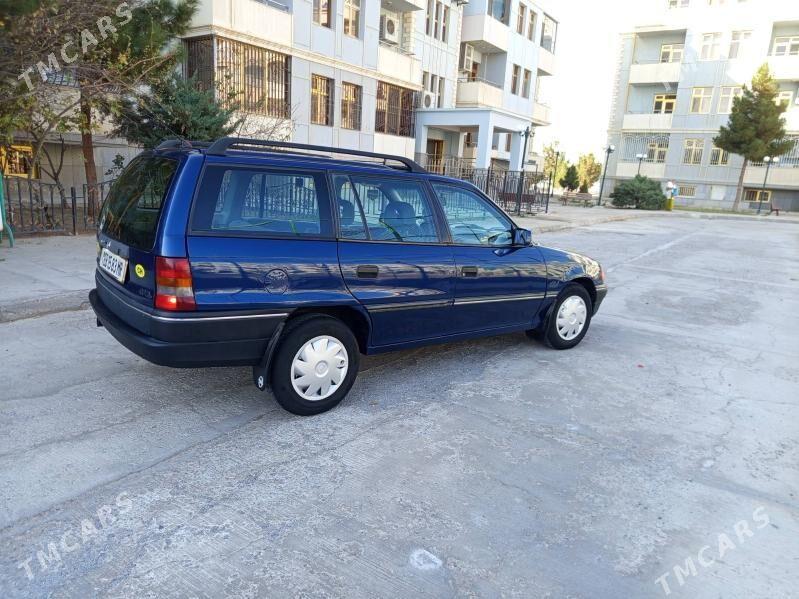 Opel Astra 1991 - 40 000 TMT - Mary - img 3