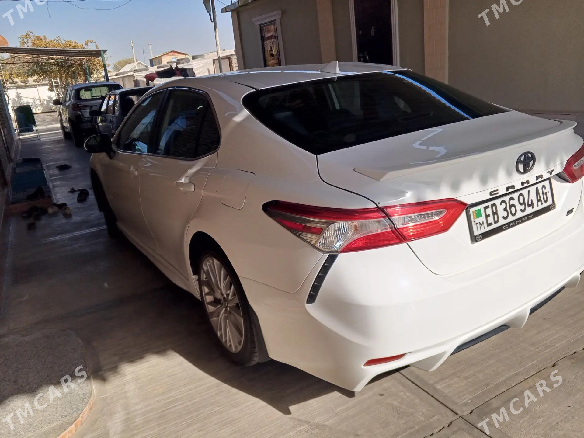 Toyota Camry 2020 - 300 000 TMT - Aşgabat - img 3