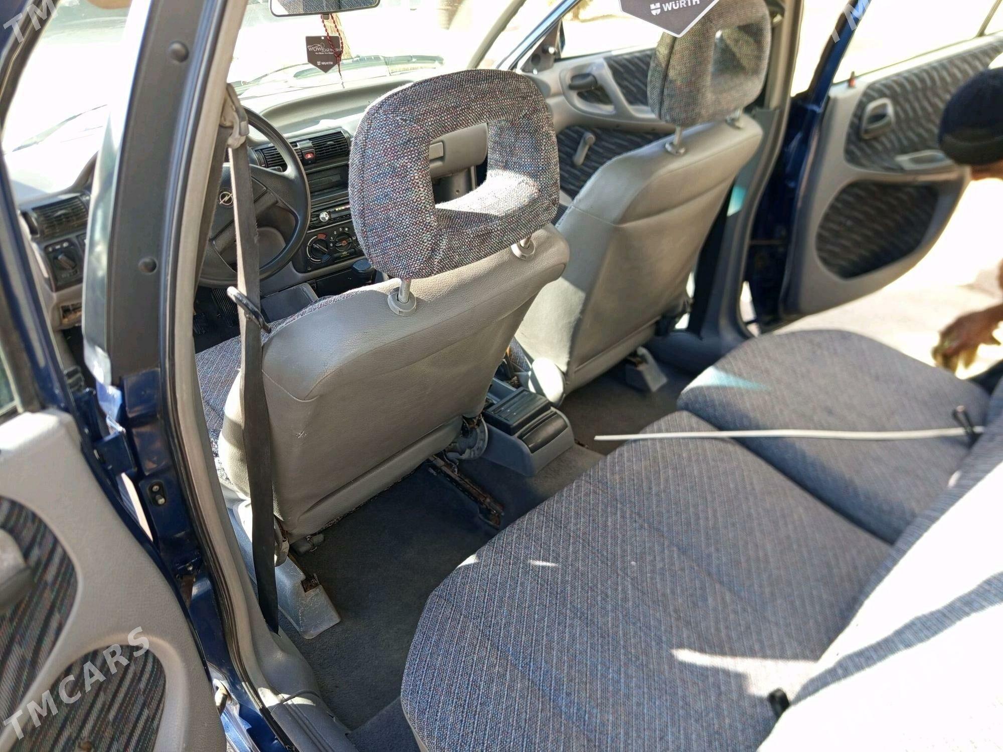 Opel Astra 1991 - 40 000 TMT - Mary - img 6