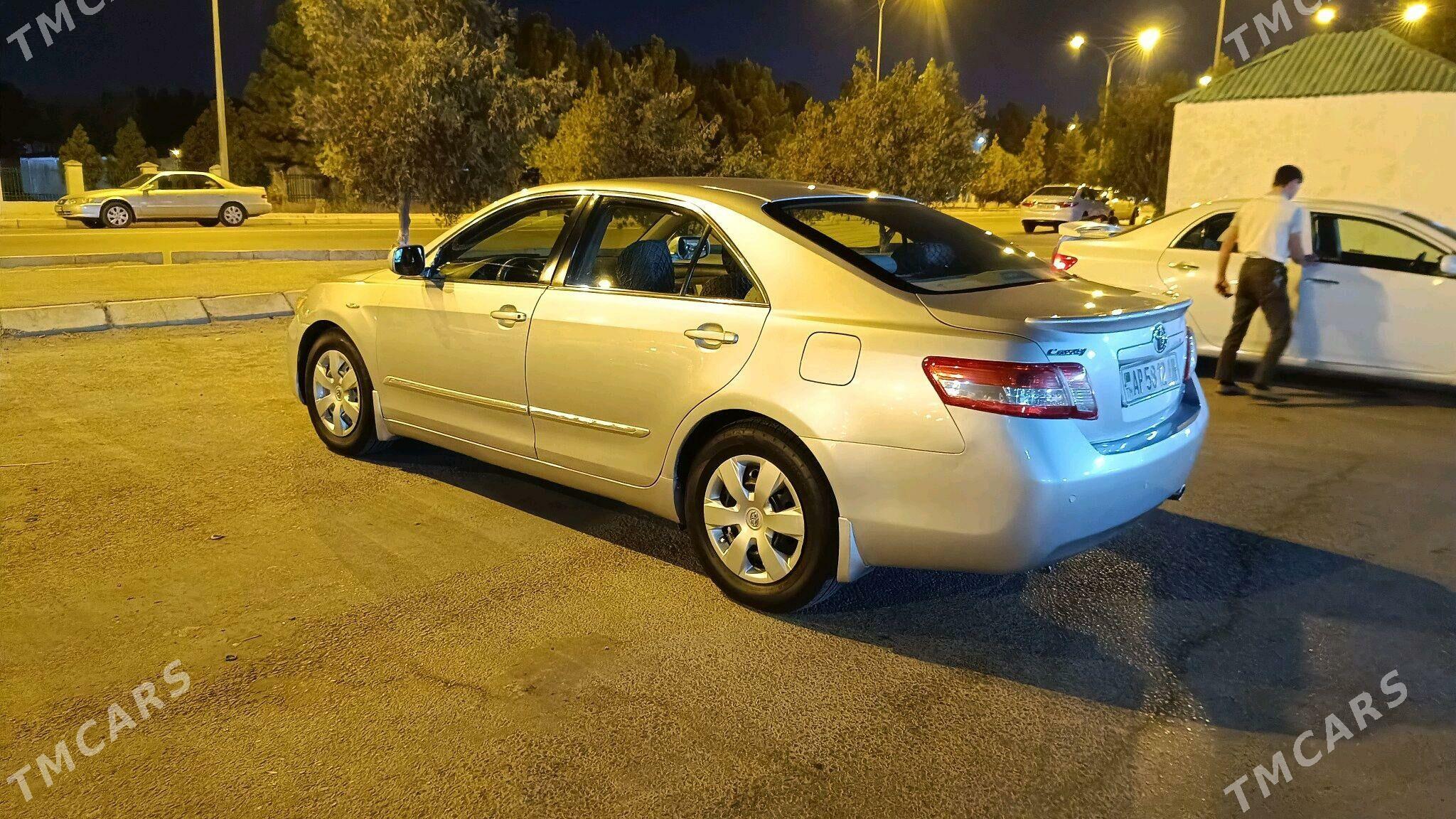 Toyota Camry 2010 - 140 000 TMT - Анев - img 1