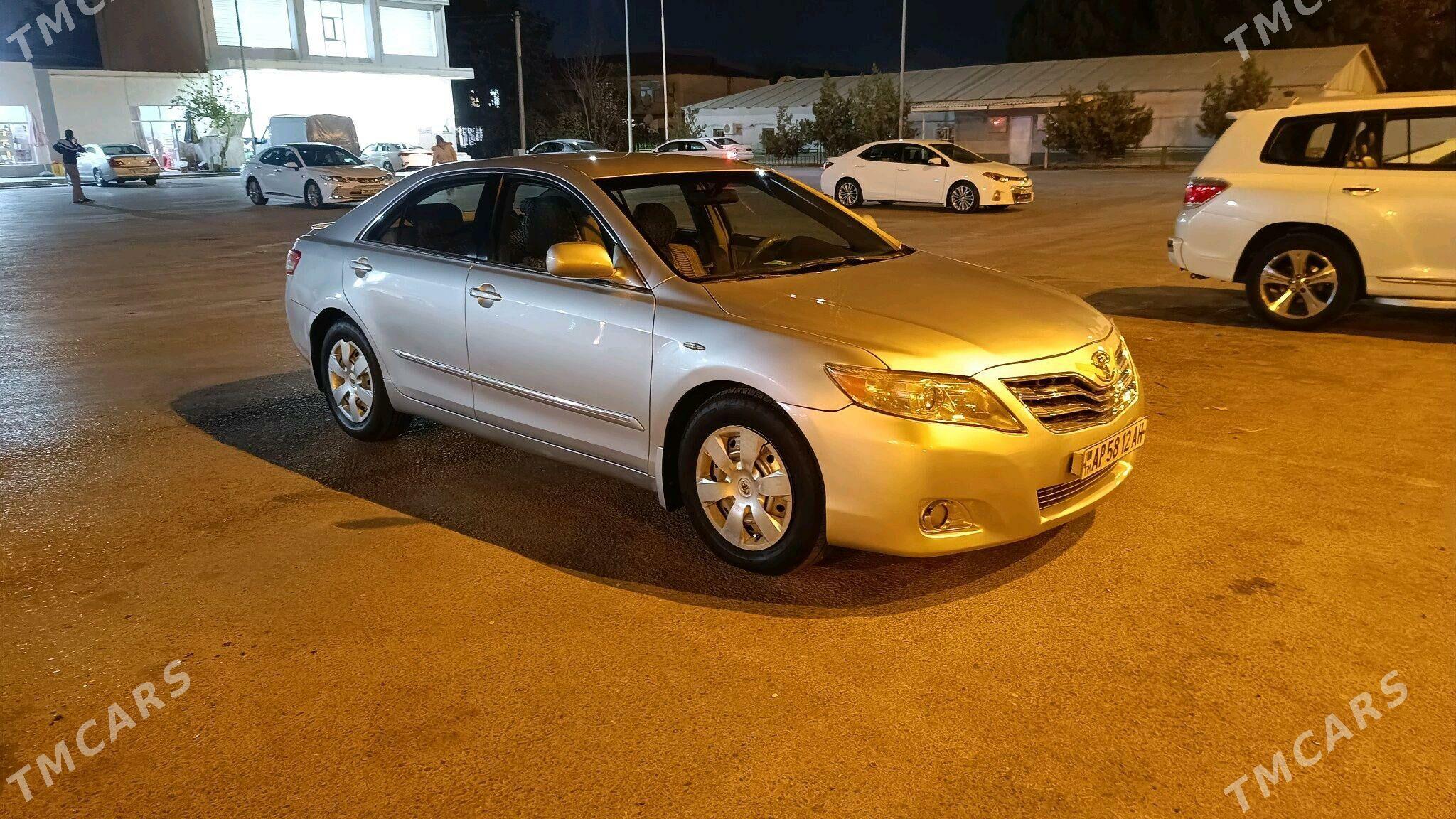 Toyota Camry 2010 - 140 000 TMT - Анев - img 3