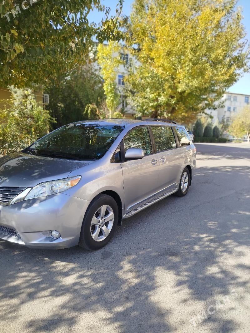 Toyota Sienna 2013 - 340 000 TMT - Ашхабад - img 5