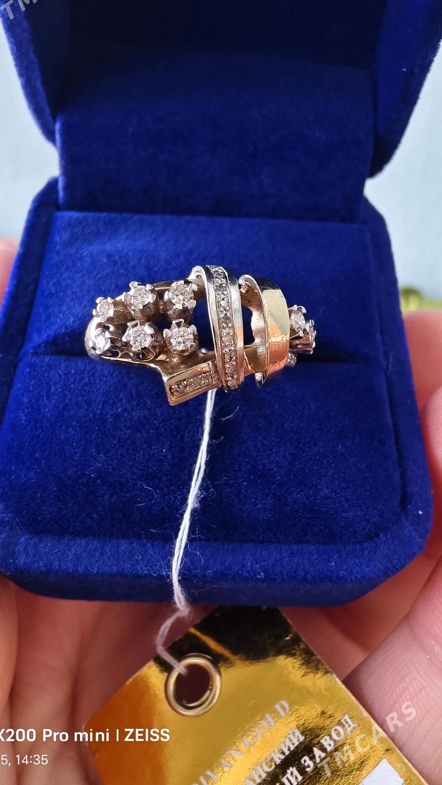 Ýerewan brilliant ýüzükler - Хитровка - img 1