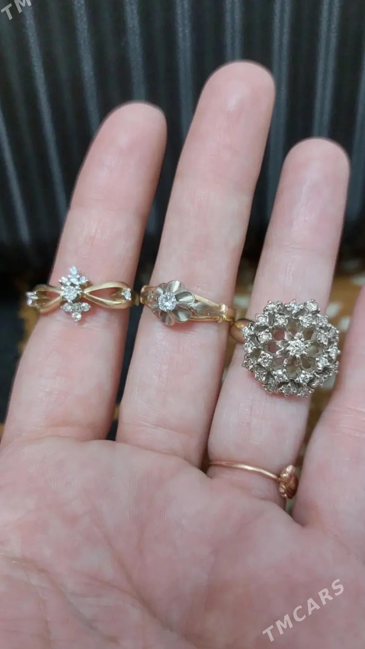 Ýerewan brilliant ýüzükler - Хитровка - img 4