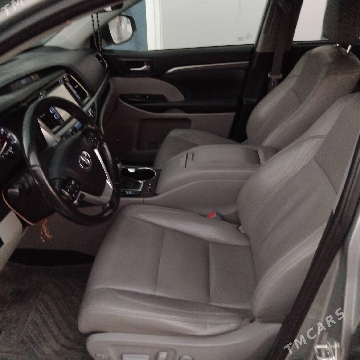 Toyota Highlander 2019 - 475 000 TMT - Мары - img 3