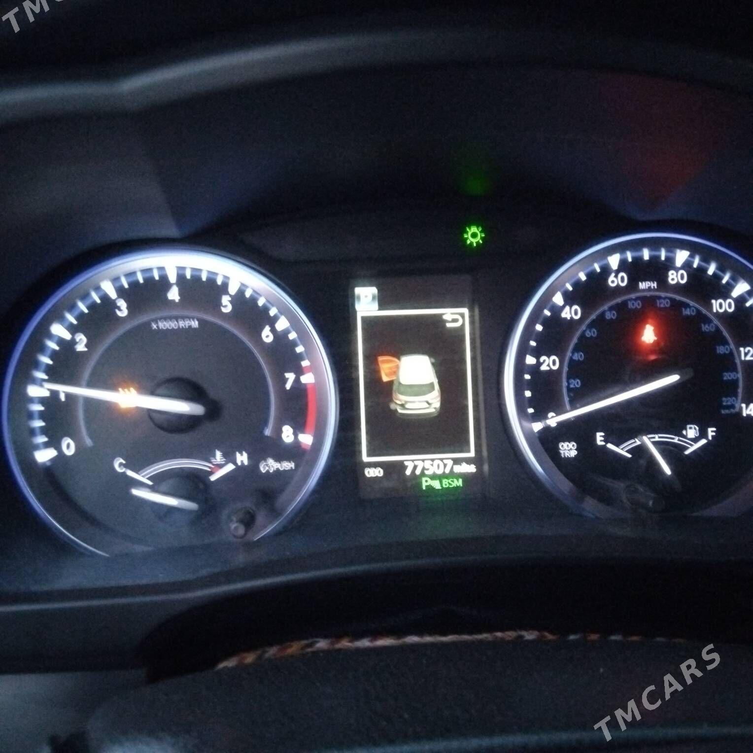 Toyota Highlander 2019 - 475 000 TMT - Мары - img 2