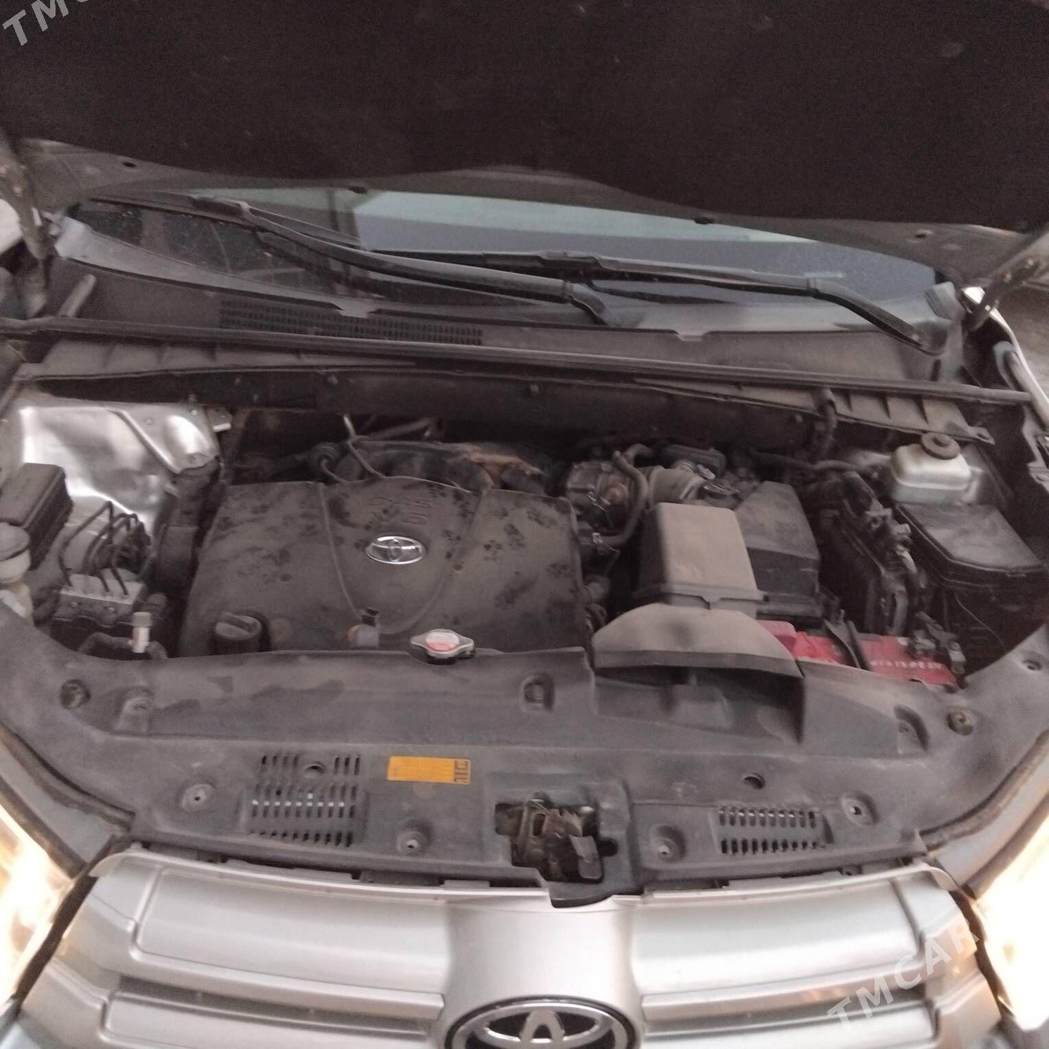 Toyota Highlander 2019 - 475 000 TMT - Мары - img 4