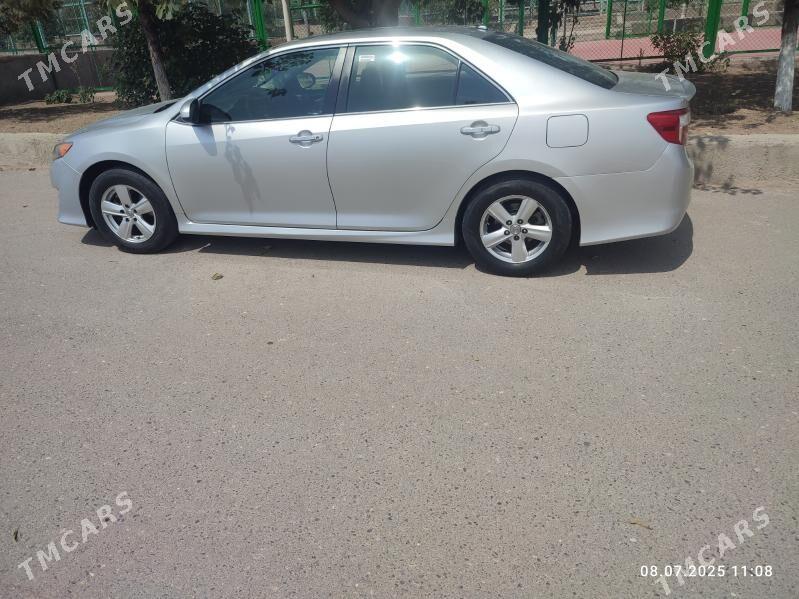 Toyota Camry 2012 - 220 000 TMT - Анев - img 1