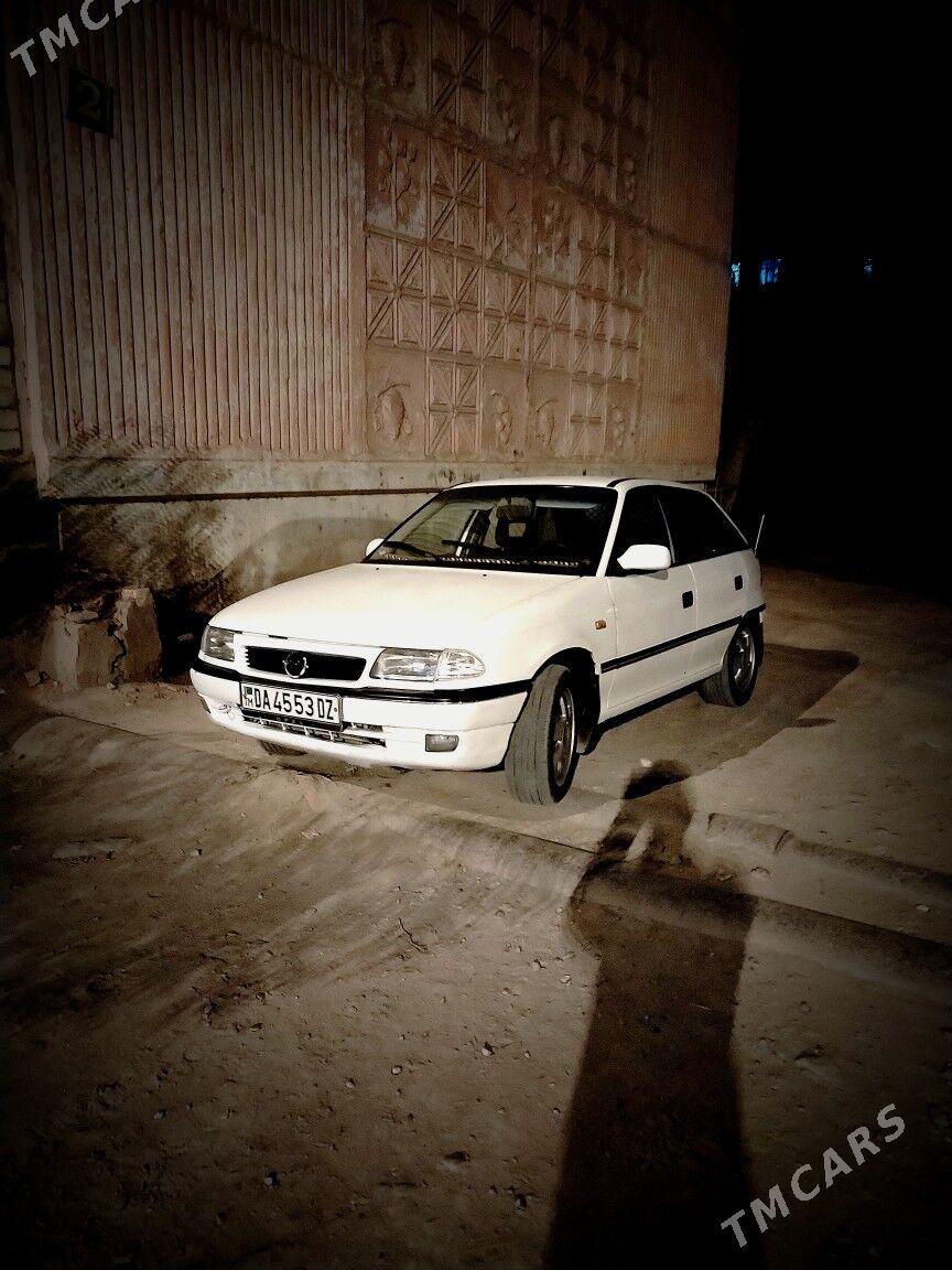 Opel Astra 1995 - 35 000 TMT - Дашогуз - img 4