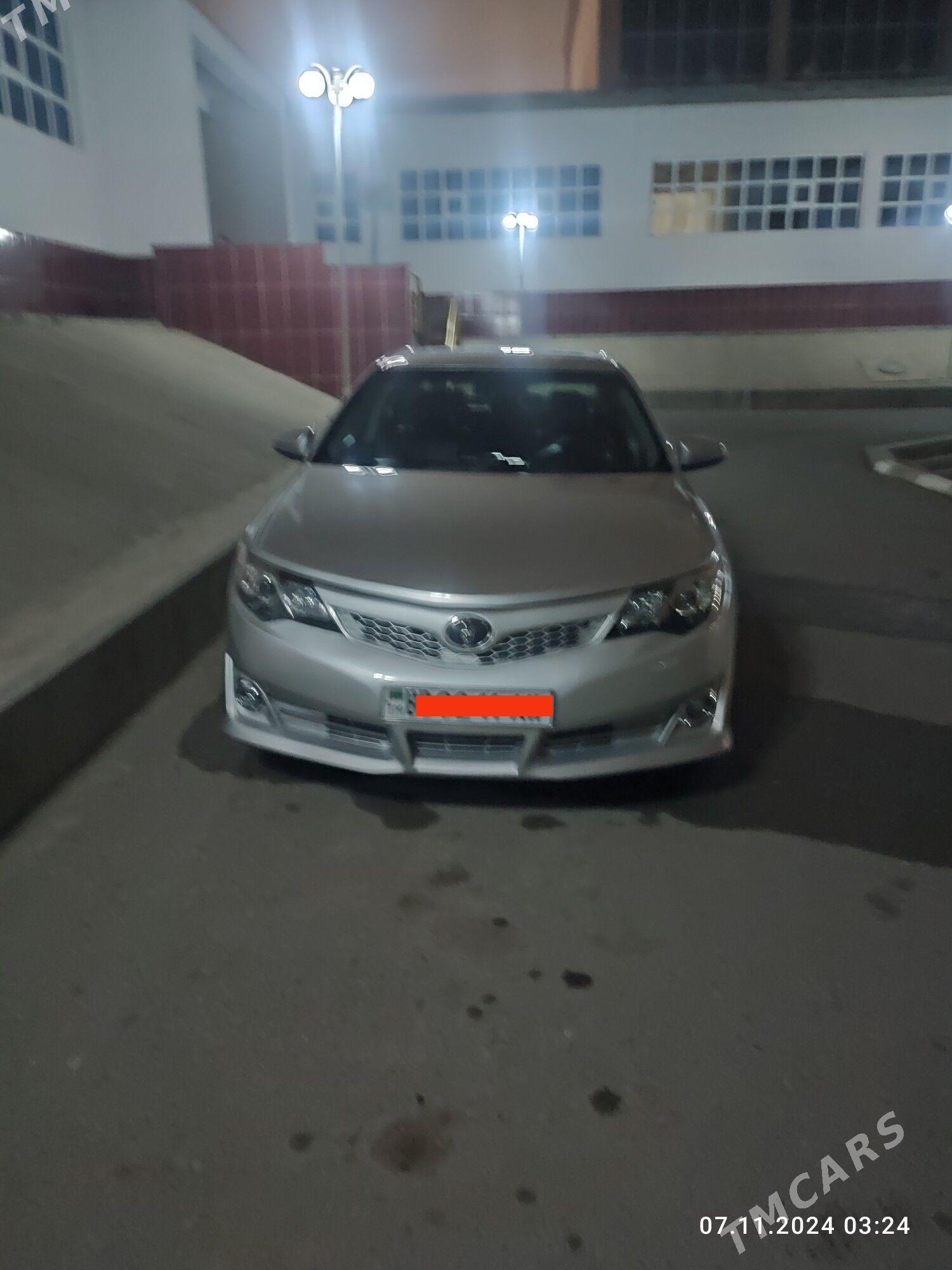 Toyota Camry 2012 - 220 000 TMT - Анев - img 4