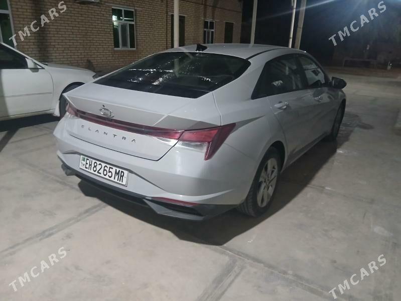 Hyundai Elantra 2021 - 233 000 TMT - Oguz han - img 2