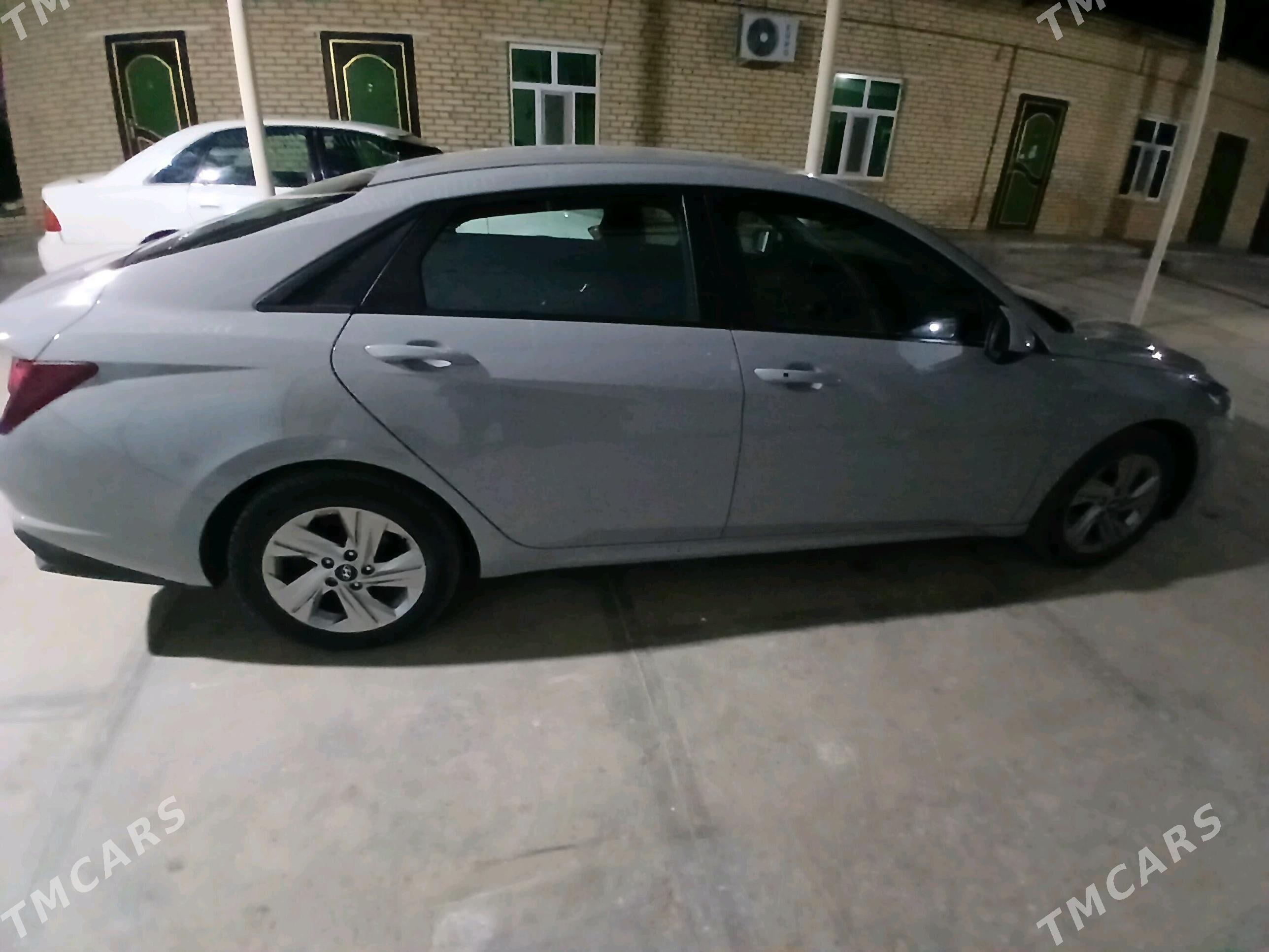 Hyundai Elantra 2021 - 233 000 TMT - Oguz han - img 5