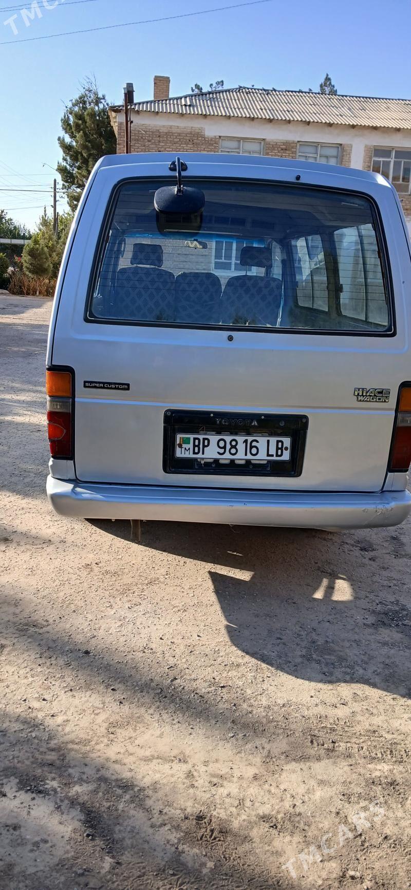 Toyota Hiace 1988 - 53 000 TMT - Халач - img 2