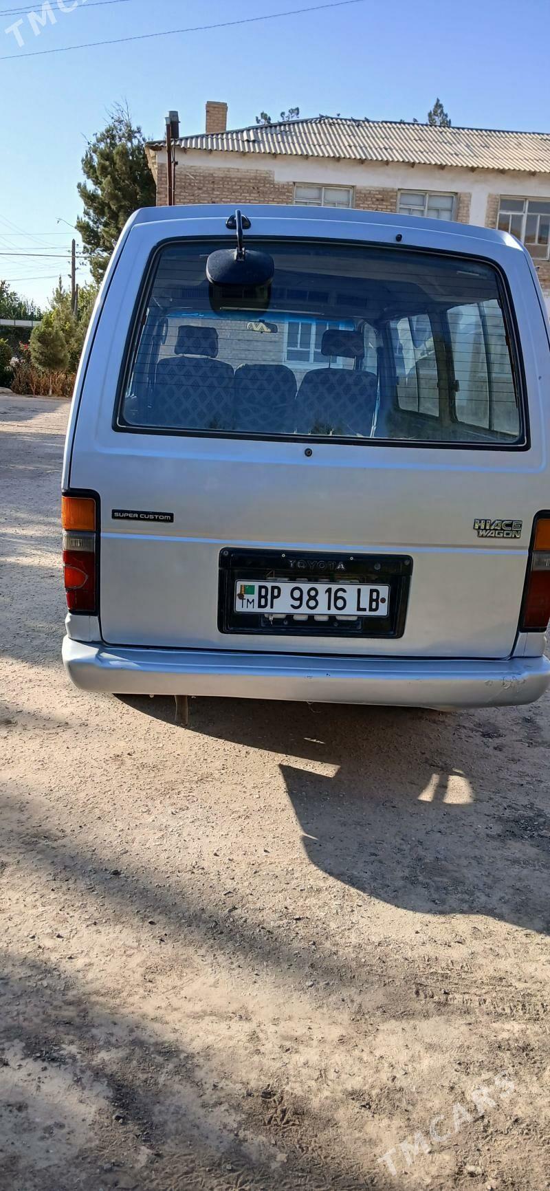 Toyota Hiace 1988 - 53 000 TMT - Халач - img 4