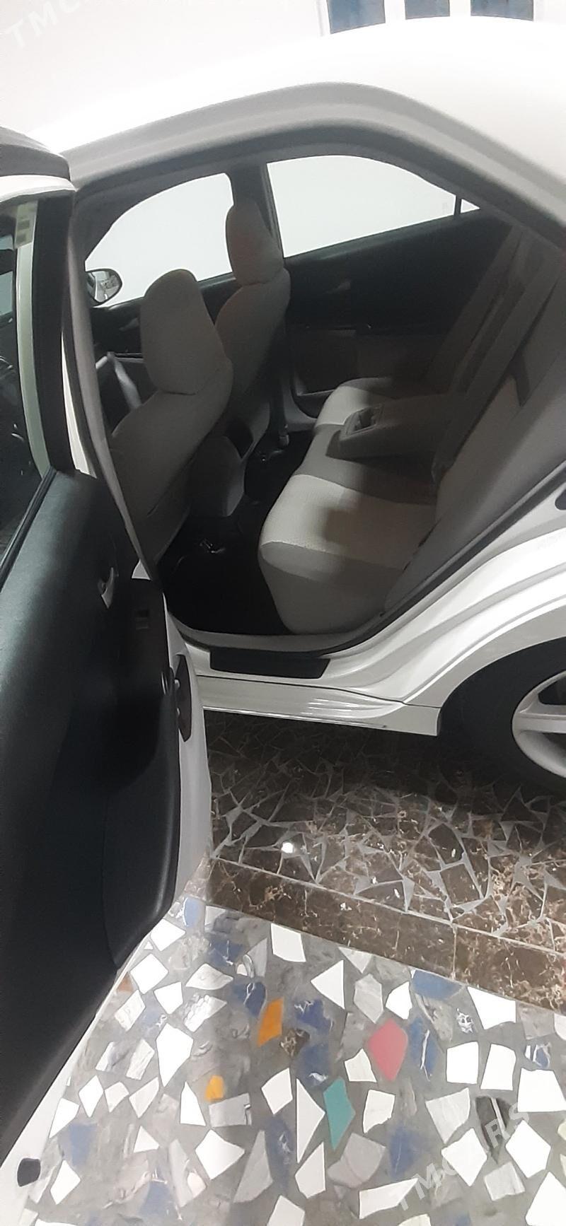 Toyota Camry 2012 - 189 000 TMT - Фарап - img 9