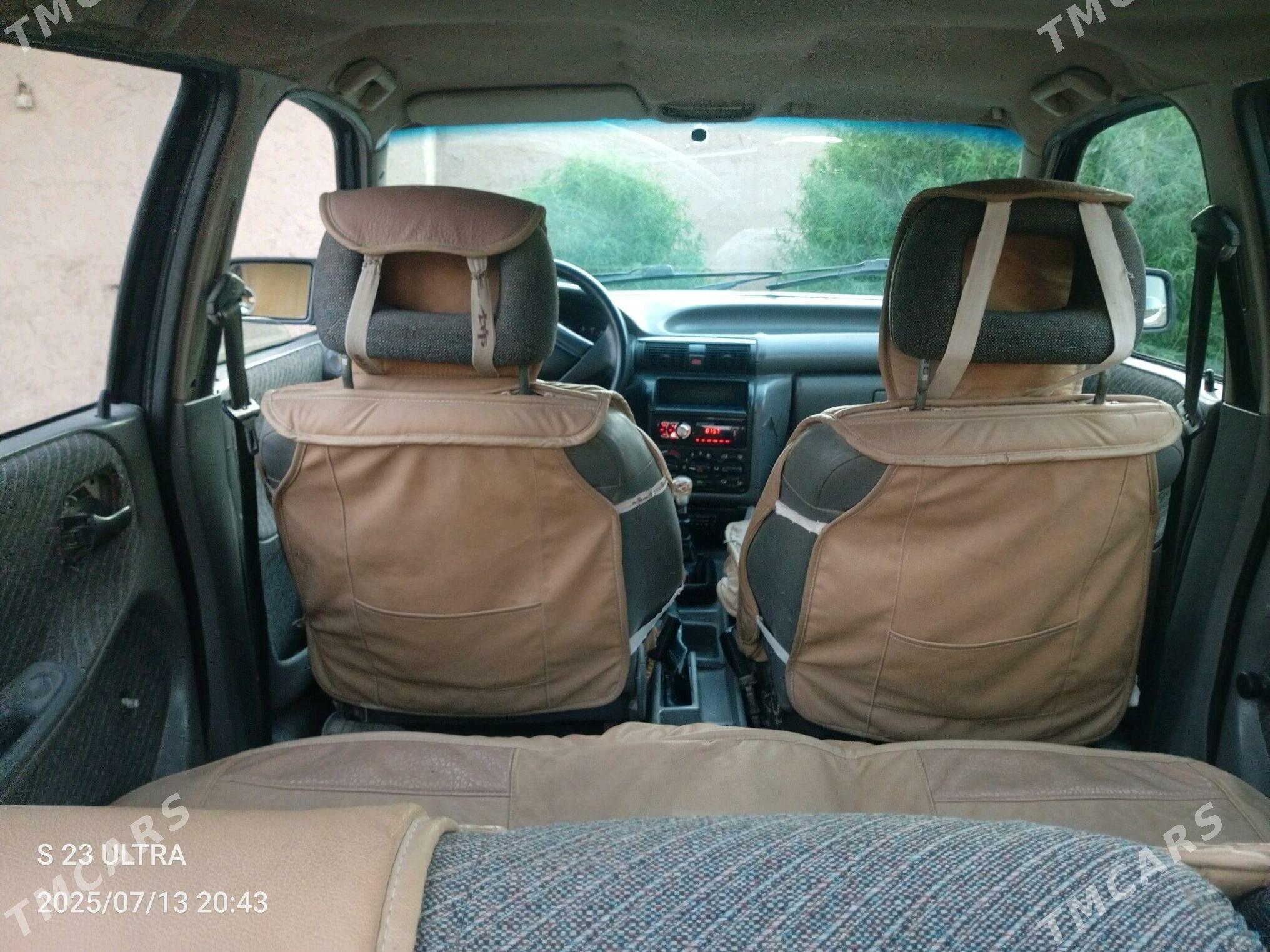 Opel Astra 1992 - 40 000 TMT - Гурбансолтан Едже - img 1