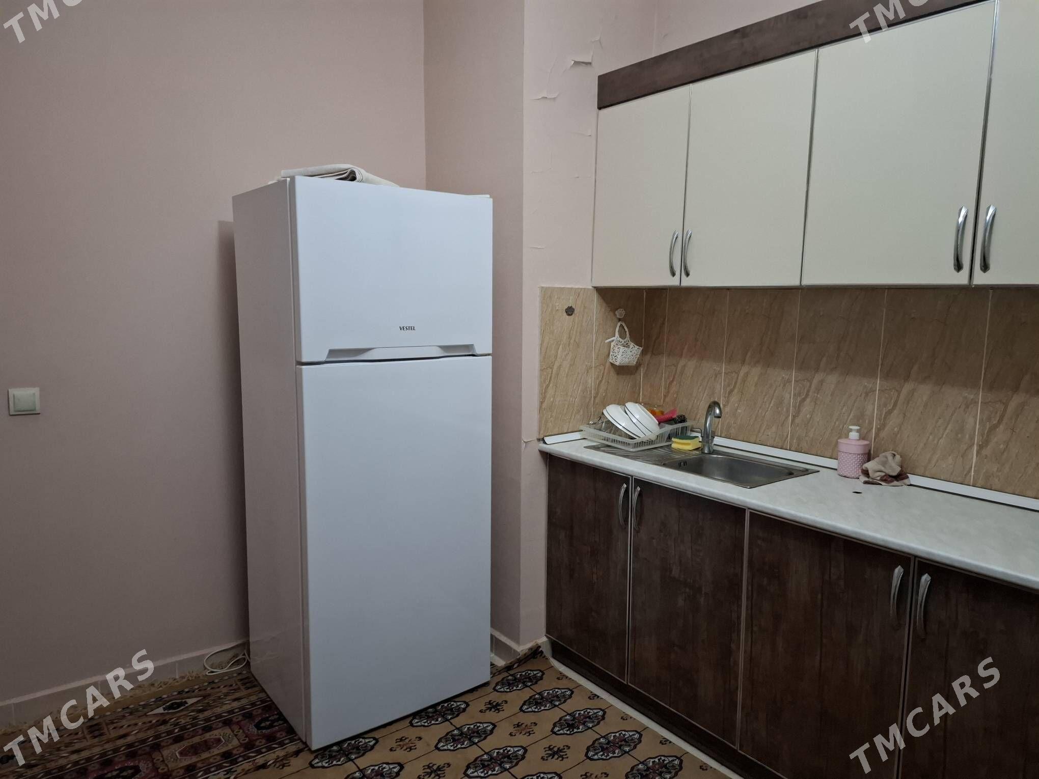 arenda jay - Mary - img 1